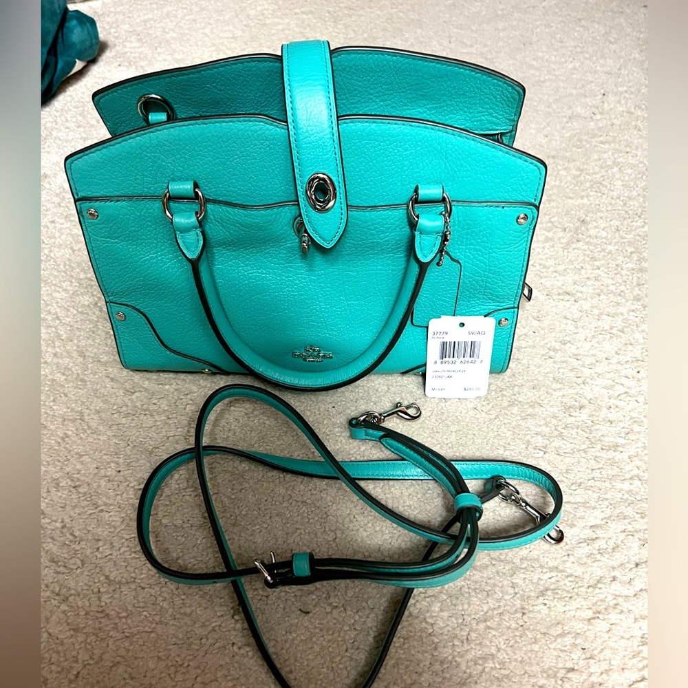 Beautiful Aqua color Coach Mercer Bag has Never been carried. Tags 🏷️ are off.